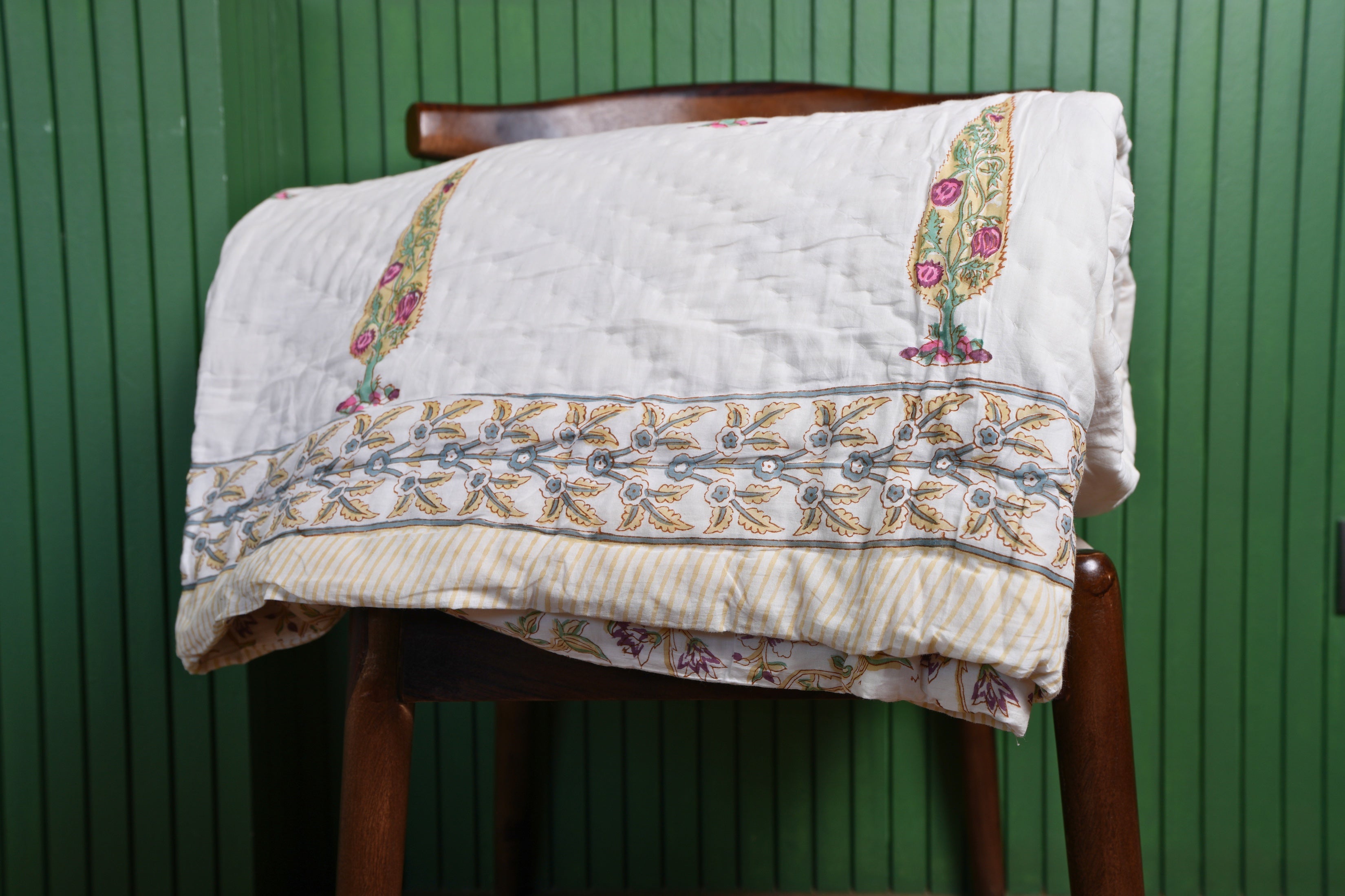 Petals Court- Quilt