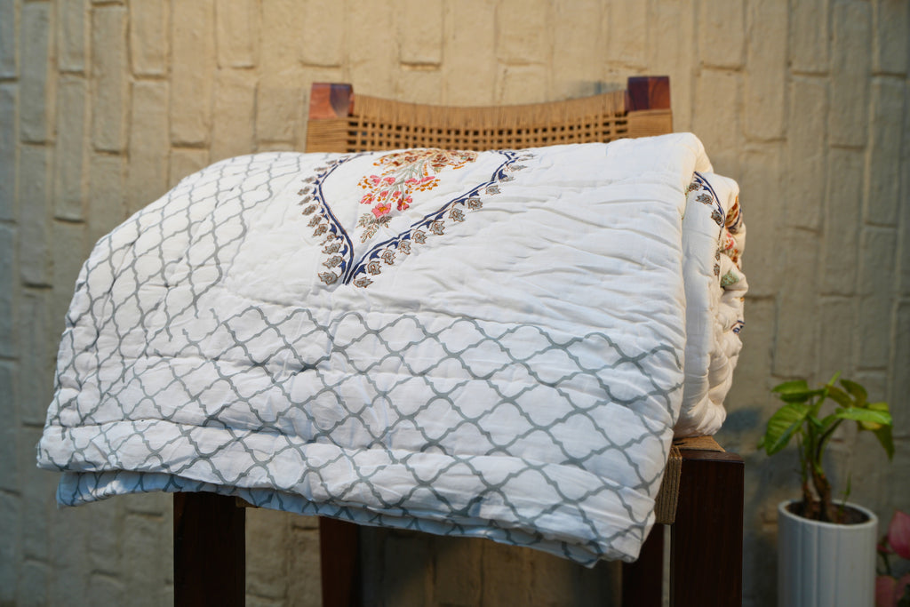Ash Blossoms- Quilt